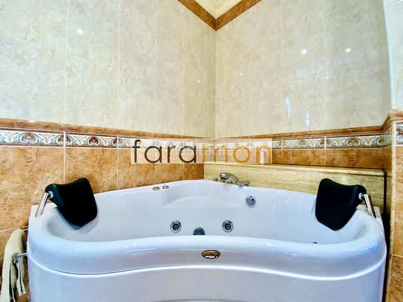 Foto 5c439c0d-f4bd-4b33-b179-ee8c9b587876. Alquiler ático fantástico ático totalmente exterior, con 2 amplias terrazas, 3 dormitorios en formato suite, 3 baños y garaje. en Vigo