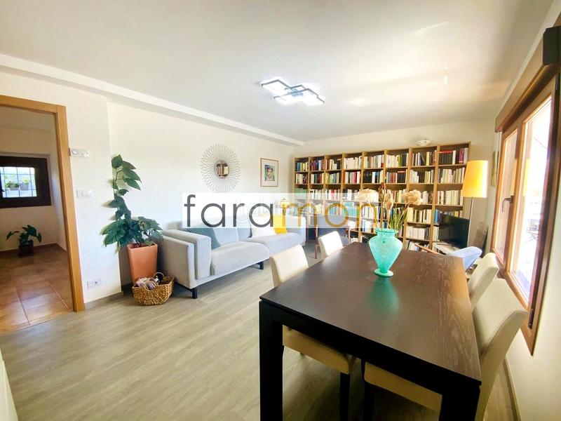 Foto 81ec4751-c42a-4d01-a339-773c6e0cafaa. Maison avec chauffage parking dans Panxón Nigrán