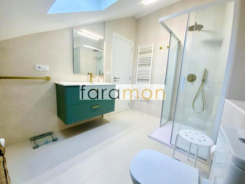 Foto be637eca-4e8d-454a-8d33-691861ce7750. Maison avec chauffage parking dans Panxón Nigrán