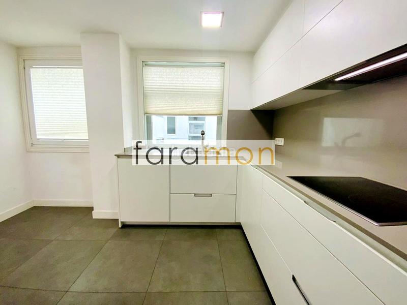 Foto 4c324d55-1fb0-4af3-bc46-bf08d20808c4. Piso fantastico y luminoso piso de 3 habitaciones, con garaje y trastero. en Vigo