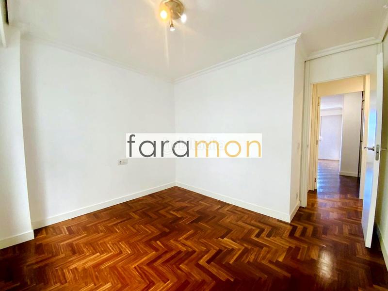 Foto 939e16bc-4861-4779-bfa8-ba6237b33f78. Piso fantastico y luminoso piso de 3 habitaciones, con garaje y trastero. en Vigo