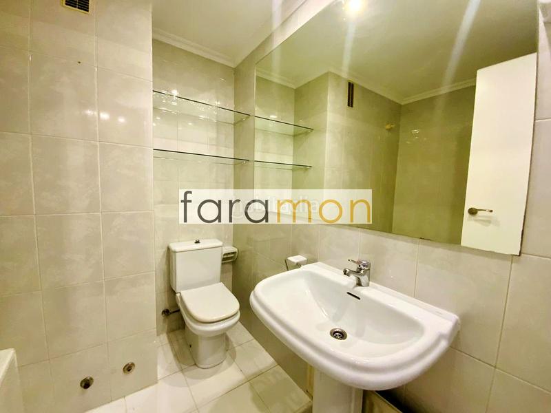 Foto c2f75e67-1b59-4e27-9dd3-21e51f2aae41. Piso fantastico y luminoso piso de 3 habitaciones, con garaje y trastero. en Vigo