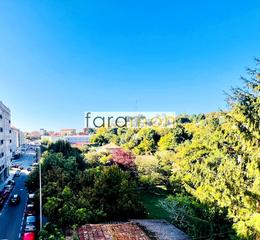 Appartement  Rúa de zaragoza. Piso de 3 habitaciones, 2 baños y plaza de garaje y trastero.