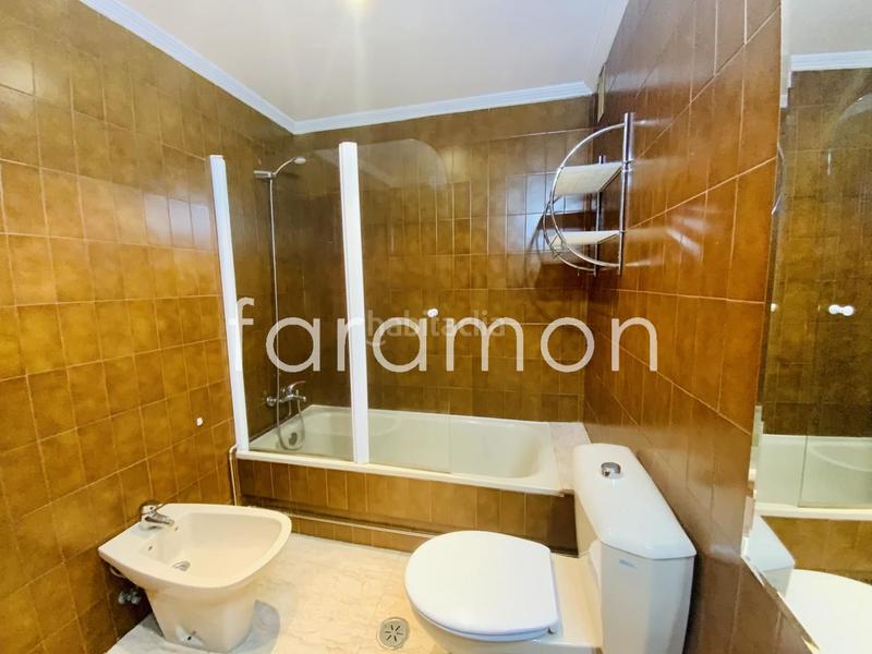 Foto 1ec9a24c-e41e-42cc-a0d7-b37cbd579050. Rent flat with heating parking in Centro - Areal Vigo