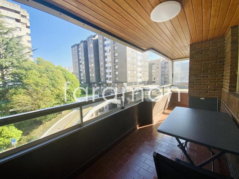 Foto 2b63df14-36dc-4bcb-a131-072bb8d39e08. Rent flat with heating parking in Centro - Areal Vigo