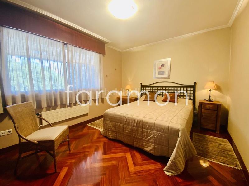 Foto 5ad8fc47-c834-4324-bf16-229e9428bcf7. Rent flat with heating parking in Centro - Areal Vigo