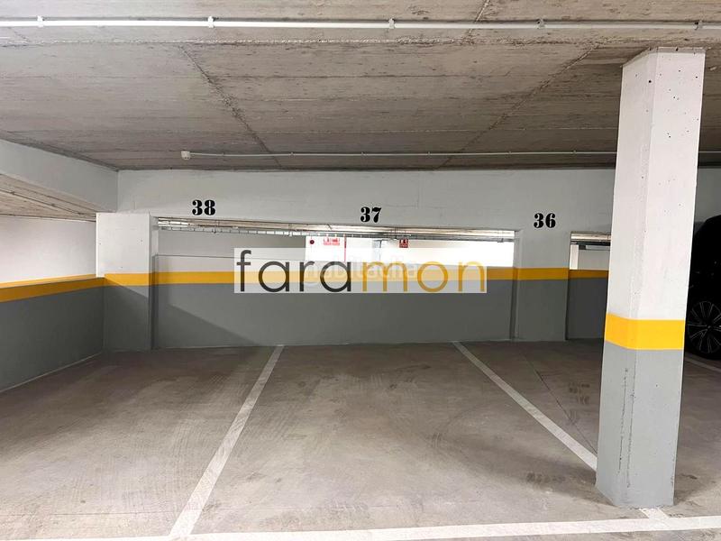 Foto 3cfd102c-2728-4b59-8814-c740c00f0731. Flat with heating parking in Centro - Areal Vigo