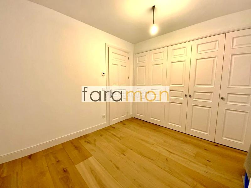 Foto d0ecfdb1-226e-4ed9-80cb-8a565e896931. Flat with heating parking in Centro - Areal Vigo