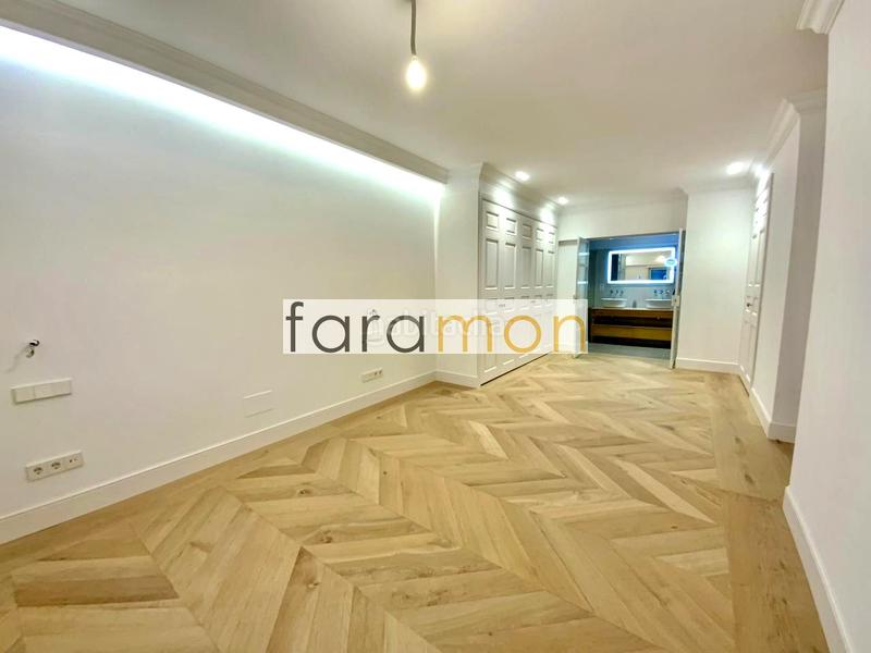 Foto d7f2f8d6-0d07-44ae-9901-d1d9232ee78c. Flat with heating parking in Centro - Areal Vigo