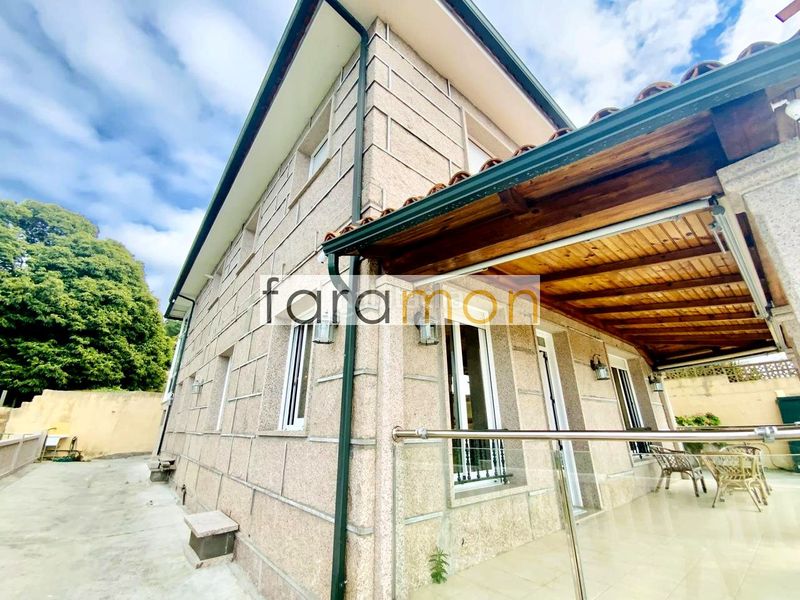 Foto 131db8f3-bfbd-4efa-ace4-353d3d7f8218. Casa amb calefacció aparcament a Coruxo - Oia - Saiáns Vigo