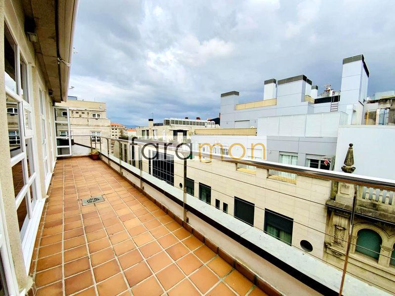 Foto e7ad00a5-c73f-45dc-a009-166d08bc7af4. Pis amb calefacció aparcament a Centro - Areal Vigo