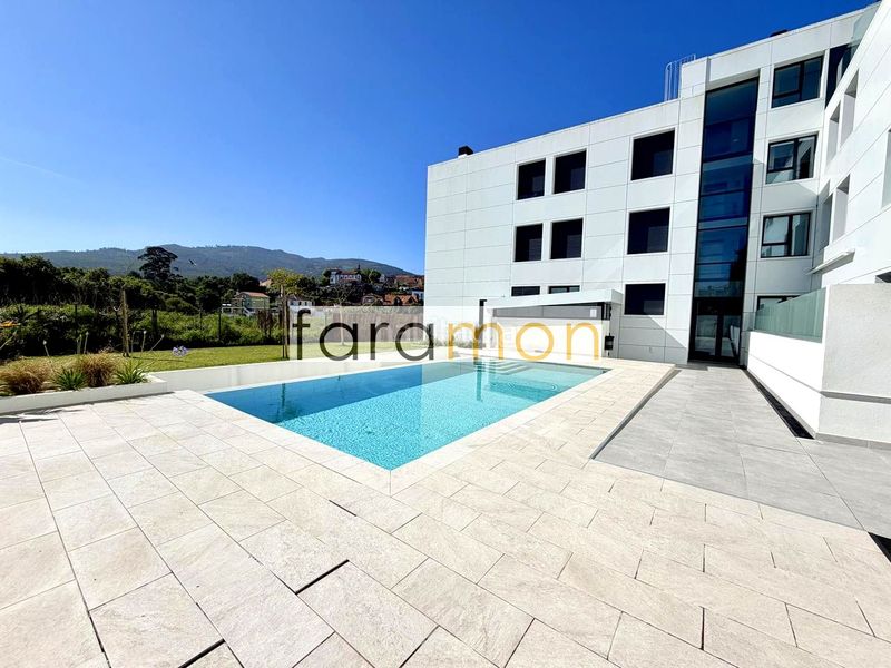 Foto 6053a678-b62d-405f-9d22-9804ffb22a3b. Pis amb calefacció aparcament piscina a Coruxo - Oia - Saiáns Vigo