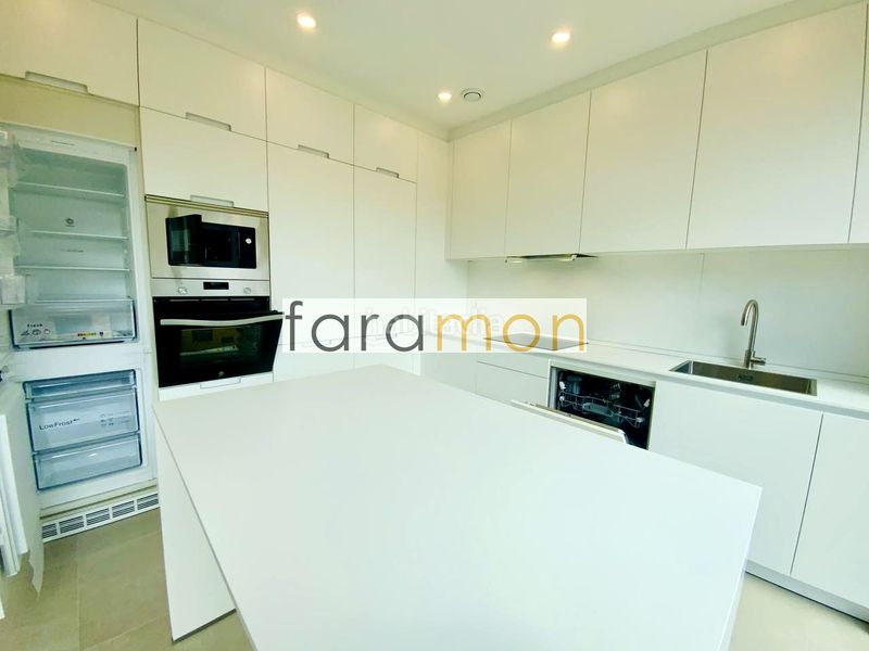 Foto 79609b7e-9587-4d80-a07a-0d71c93656eb. Casa adossada amb calefacció aparcament a San Pedro da Ramallosa Nigrán