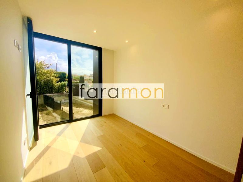Foto d86a42a4-8d23-4c46-81be-7a2d72d1ce6f. Casa adossada amb calefacció aparcament a San Pedro da Ramallosa Nigrán