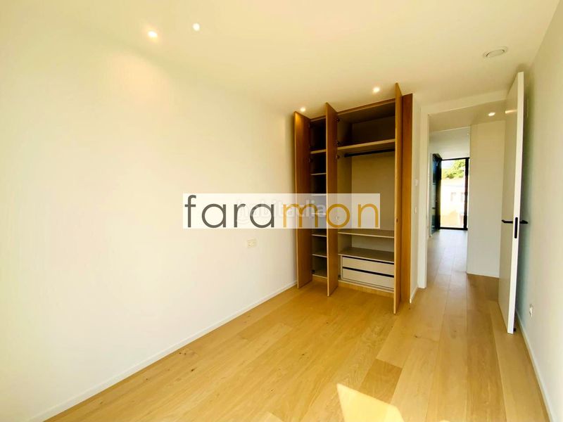 Foto f14f3e45-5d64-4fd7-a6c1-dfd27b48b9eb. Casa adossada amb calefacció aparcament a San Pedro da Ramallosa Nigrán
