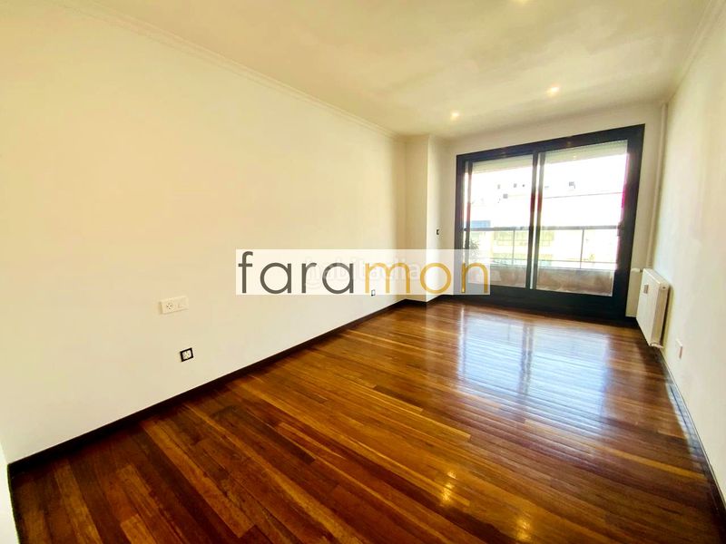 Foto 1c3d01a6-f40b-4d03-a6e9-2bd0f9785f41. Rent flat with heating parking pool in O Castro Vigo