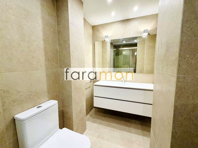 Foto a03f2c42-72e1-444a-a4e2-392af90ce29e. Rent flat with heating parking pool in O Castro Vigo