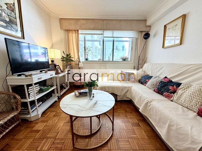 Foto e7ad8a61-f6f2-4cbb-bcf0-79145aac898e. Pis amb calefacció aparcament a Centro - Areal Vigo