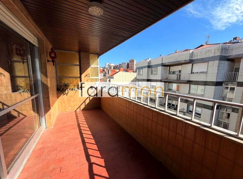 Foto 99e2a806-ad38-48dd-a13e-b84824a7c3f6. Flat with heating parking in Centro - Areal Vigo