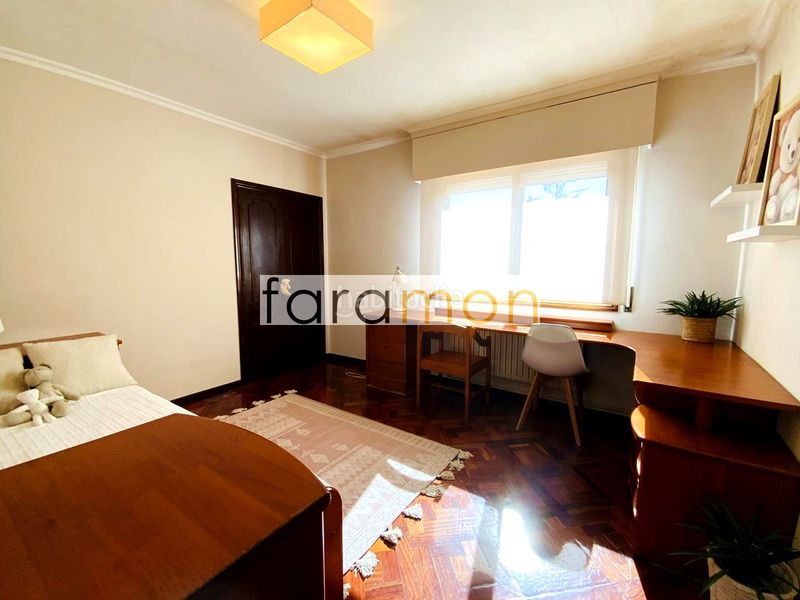 Foto 84a82083-c6e9-40a9-b652-690d36603d35. Casa amb aparcament piscina a Coruxo - Oia - Saiáns Vigo