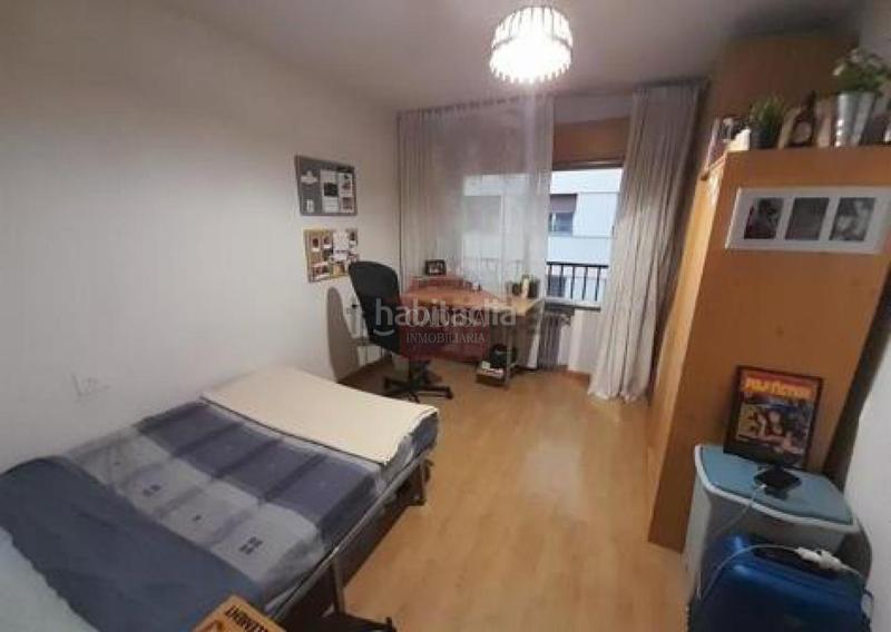 Foto 4476336f-3300-435e-992f-b5cea8428126. Piso en Carmelitas Salamanca