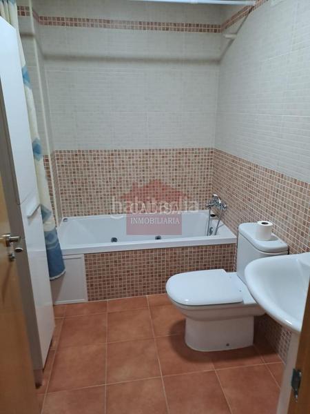 Foto 0ca0ad47-a6ec-4edc-843b-80085ae1b37c. Appartamento con riscaldamento parcheggio in Calzada de Valdunciel