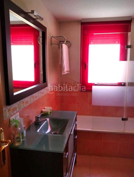 Foto 74882423-f0e3-466b-ab04-8ae30b6a1648. Àtic amb calefacció aparcament a Villares de la Reina