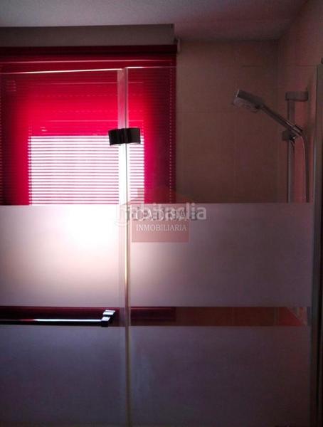 Foto dc3dd36c-0eee-4e48-b4e8-4b2715fdb976. Àtic amb calefacció aparcament a Villares de la Reina