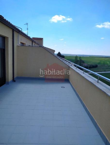 Foto 47c8baba-da0a-42f4-95fb-c9c594b1f6be. Attique avec chauffage parking dans Villares de la Reina