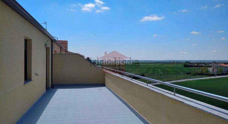 Foto 496578c5-0937-492a-902c-97977dcd7c92. Attique avec chauffage parking dans Villares de la Reina