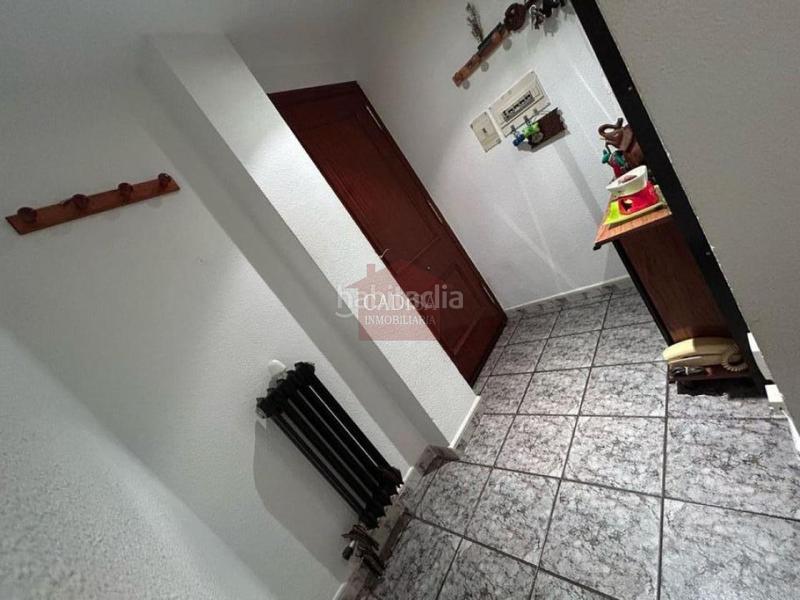 Foto 63342a84-f013-4800-8ed3-7a06fc44e921. Pis amb calefacció aparcament a Villamayor