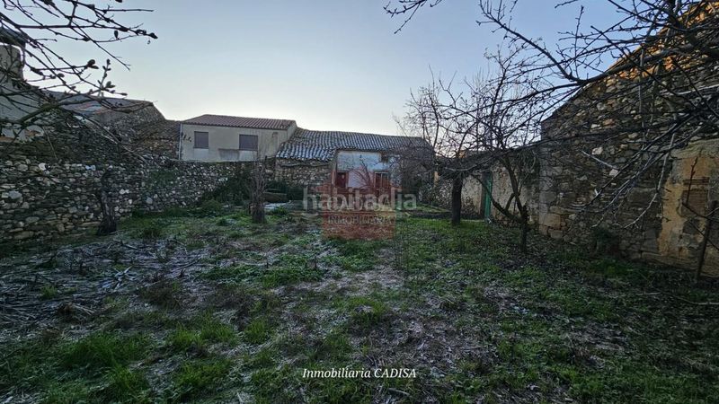 Foto ff7faadc-35f5-4b3f-bbc2-fab1be8aeff1. Haus mit heizung parking in Hinojosa de Duero