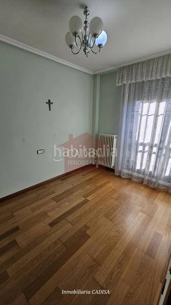 Foto 1684e480-36ba-4187-89d5-d95ddc848961. Appartamento con riscaldamento parcheggio in Capuchinos - Glorieta - Ciudad Jardín Salamanca