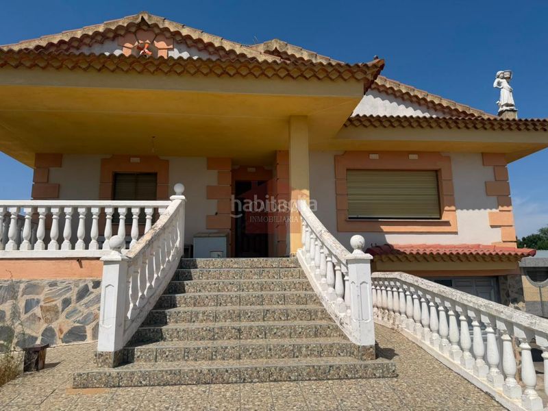 Foto a8a0a59a-dd64-40c8-acc5-37bf36b5651a. Xalet amb calefacció aparcament piscina a Pelabravo