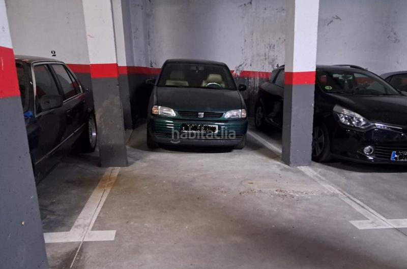 Foto 6ee0806f-37a7-4775-a22b-88cd0fc048d2. Autoparkplatz in Molar (El)