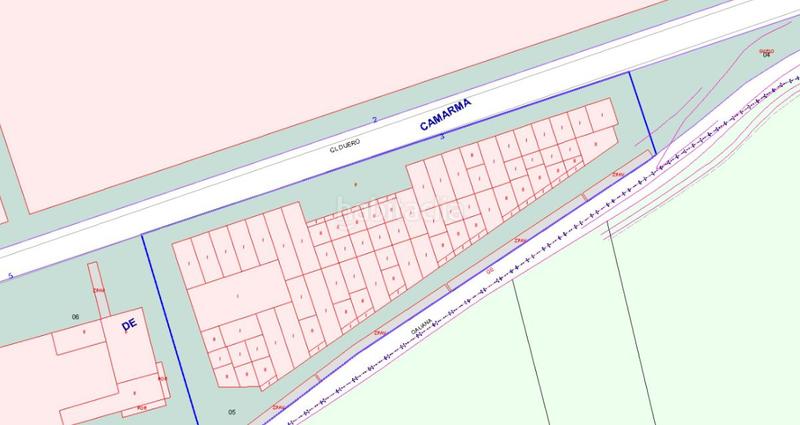 Foto ab742277-630c-4a60-98a5-4e34e13f4859. Car parking in Camarma de Esteruelas