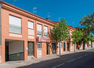 Parking coche  Parras. Garaje en venta en valdepielagos.