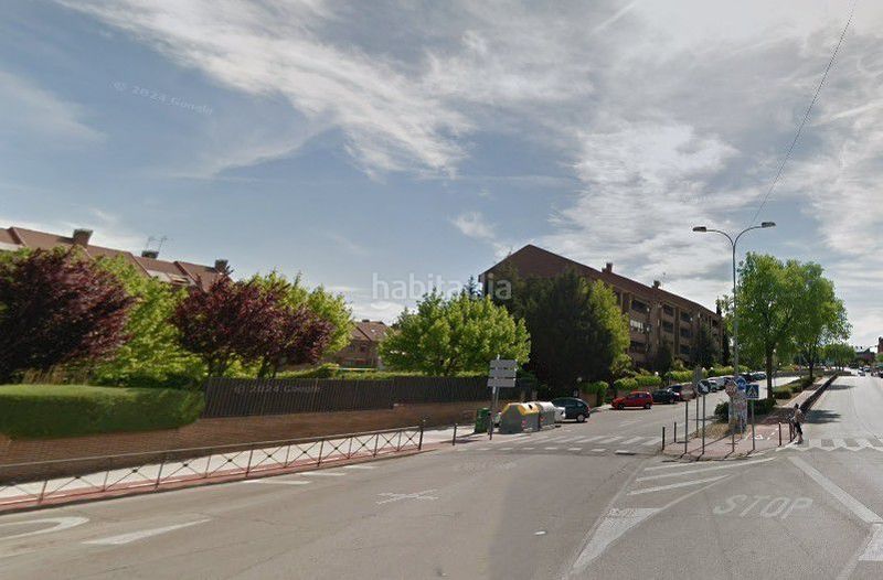 Foto dff07c19-7060-4f97-9495-fa97c21f5216. Aparcament cotxe a El Burgo Rozas de Madrid (Las)