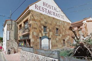 Edificio  Real. Hotel en venta en navalafuente, 9 dormitorios.