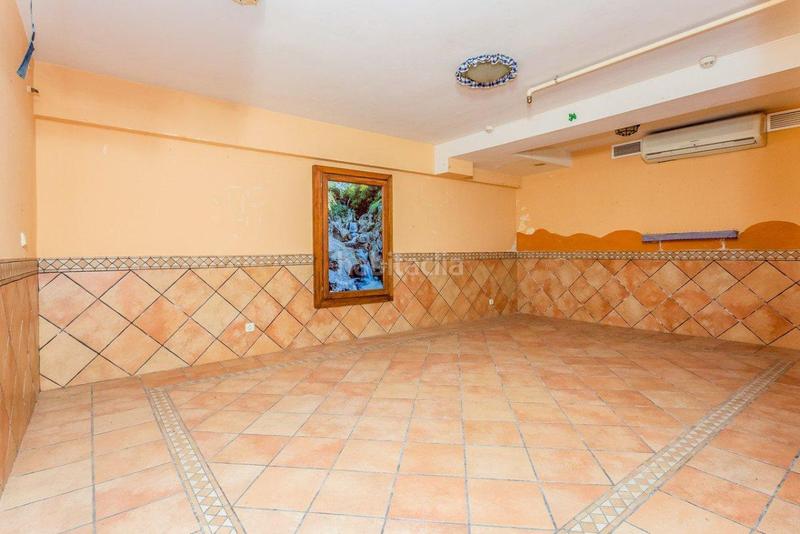 Foto f5f8dcbc-bef6-4316-8db2-508845be21e1. Edificio hotel en venta , 9 dormitorios. en Navalafuente