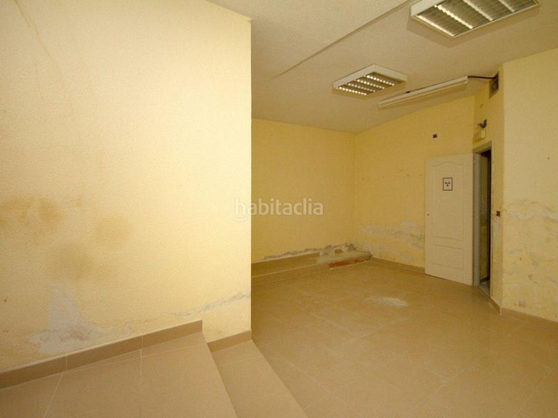 Foto f5e12707-b8e5-43a0-9469-0e62ca176e26. Local comercial a Centro Valdemoro