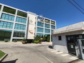 Ufficio  Granja. Oficina en venta en zona industrial, 2 dormitorios.