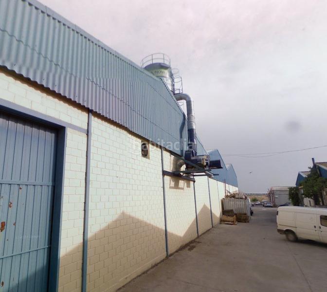 Foto f96a0265-6f45-4e07-b1a7-6e8df918bef7. Bâtiment à usage industriel dans Altos del Olivar-El Caracol Valdemoro