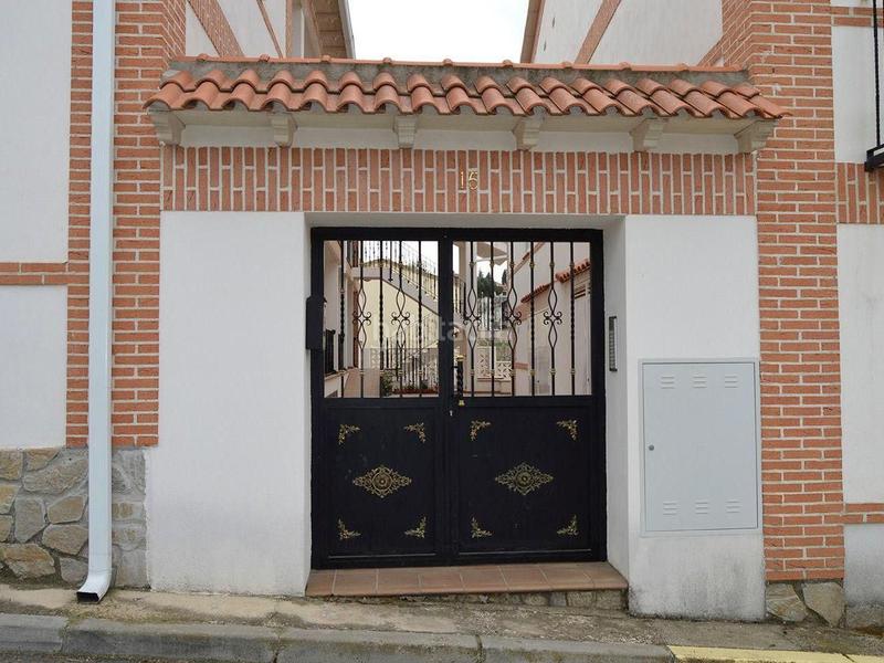 Foto 1f1b0ee8-24fc-4e18-9f8b-efe7600ad8b7. Parking coche garaje en venta . en Santorcaz
