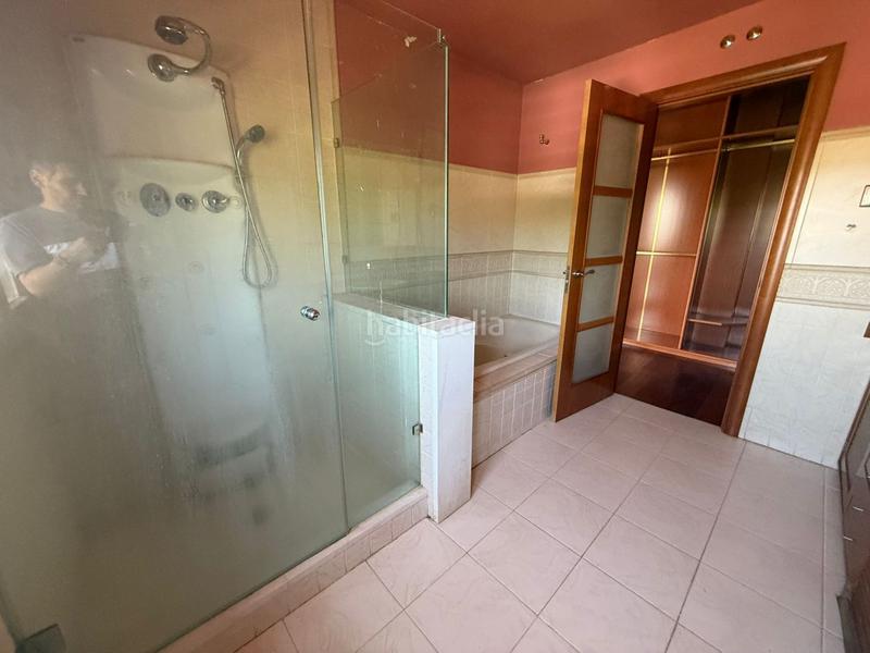 Foto 47cf66cb-dd01-4dff-966c-4878301c2db7. Chalet avec chauffage parking piscine dans Pino Alto-Navarredonda Valdemorillo