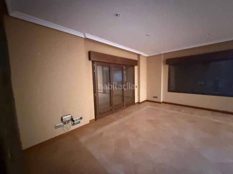 Foto 7ad285fe-1d49-4294-b2ee-67f83d0235e0. Chalet avec chauffage parking piscine dans Pino Alto-Navarredonda Valdemorillo