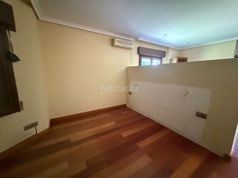 Foto 8f8f5564-f0ea-4757-abc7-36518946b4eb. Chalet avec chauffage parking piscine dans Pino Alto-Navarredonda Valdemorillo