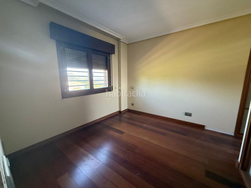 Foto 93c125b6-6d0d-4e35-a516-5c6cc2346c85. Chalet avec chauffage parking piscine dans Pino Alto-Navarredonda Valdemorillo