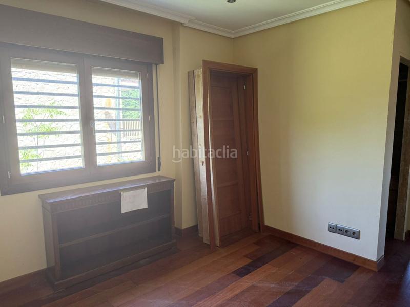 Foto ec50c887-6442-4988-96f4-0525af885c44. Chalet avec chauffage parking piscine dans Pino Alto-Navarredonda Valdemorillo