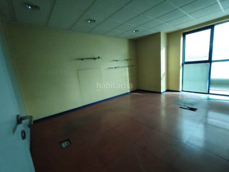 Foto 2bbf53fa-efe0-4d89-abee-6ab39c070f5c. Edifici a Polígono de las Monjas Torrejón de Ardoz